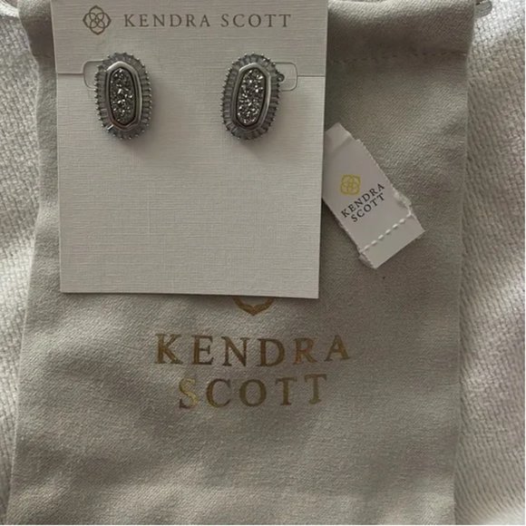 Kendra Scott Baguette Ellie Stud Earrings - Picture 4 of 4
